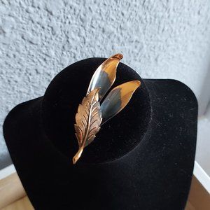 Vintage Copper Toned Fall Leaves Brooch